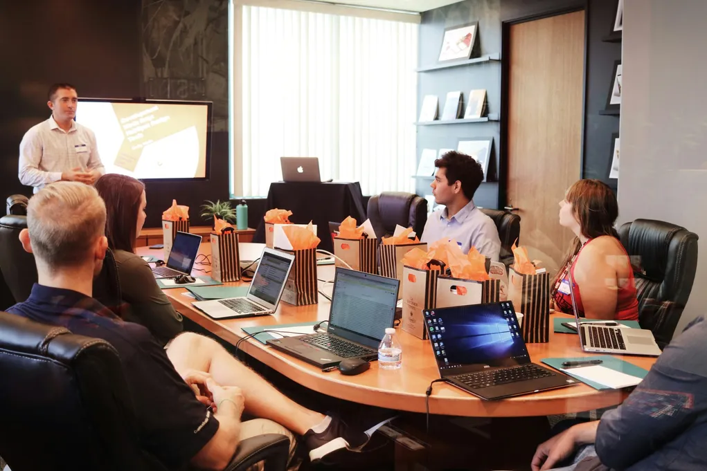 Empowering Business Growth with Fractional CMO Services